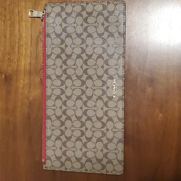 Coach Handbags - Coach Envelope Clutch